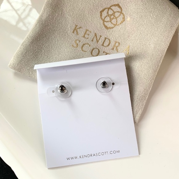 NWT Kendra Scott gunmetal drusy stud earrings - Picture 4 of 5